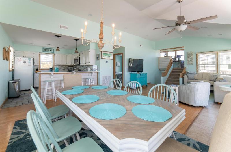 Whaler's Inn - Corolla Whalehead Ocean View Beach 320 Yds Pool Hot Tub Pets OK Flex Stays - image 6