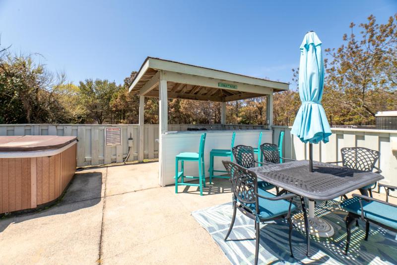 Whaler's Inn - Corolla Whalehead Ocean View Beach 320 Yds Pool Hot Tub Pets OK Flex Stays - image 40