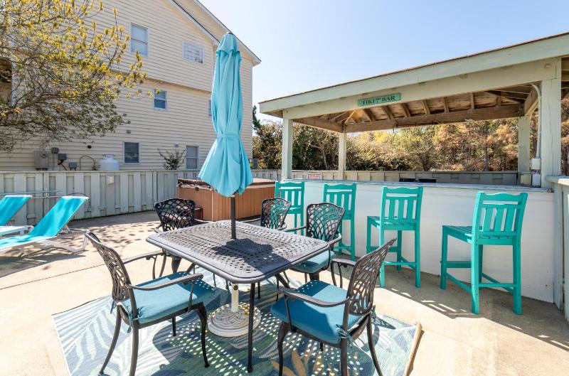 Whaler's Inn - Corolla Whalehead Ocean View Beach 320 Yds Pool Hot Tub Pets OK Flex Stays - image 49