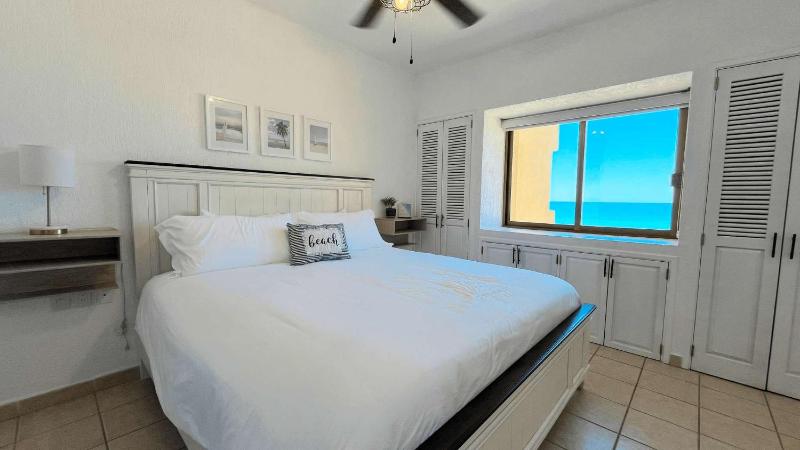 Comfy & Updated 4th Floor Condo Princesa E-401 - image 36