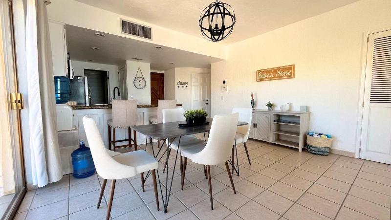 Comfy & Updated 4th Floor Condo Princesa E-401 - image 14