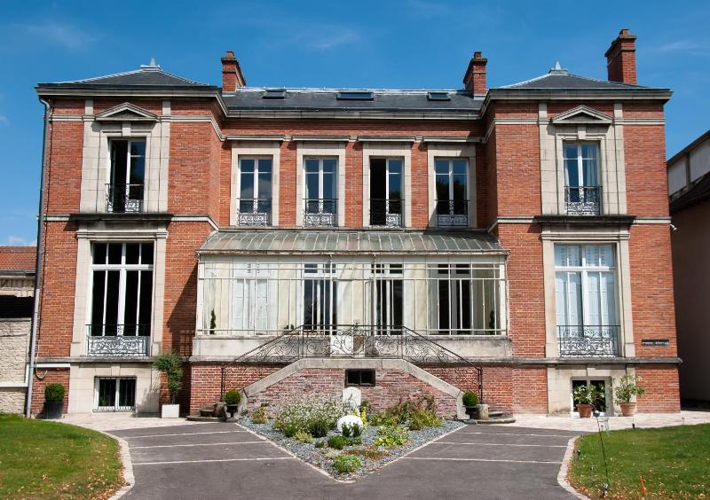 Maison M Troyes - image 1