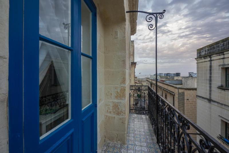 Valletta Kursara Port View - image 5