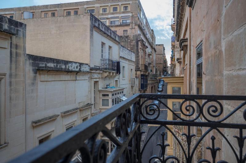Valletta Kursara Port View - image 11