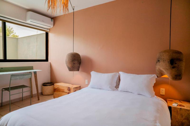 PORFIRIO 1 · Spacious House with Terrace - image 3