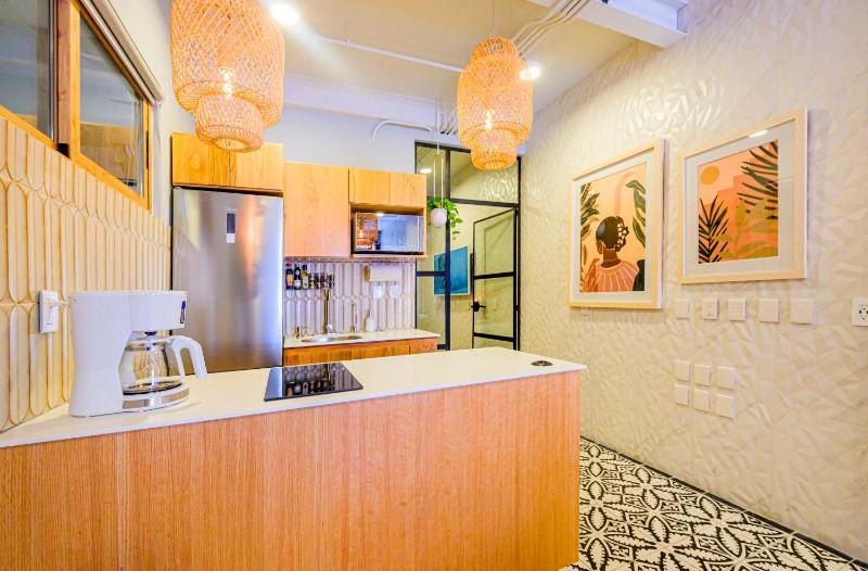 INDEPENDENCIA 1 - Beautiful Apt Petfriendly - 1 Block to Zocalo - image 1