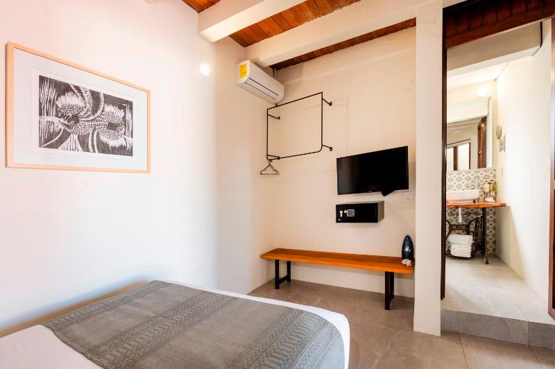 HIDALGO 2 · Cozy apt in 2nd floor petfriendly 2 blocks Zocalo - image 6