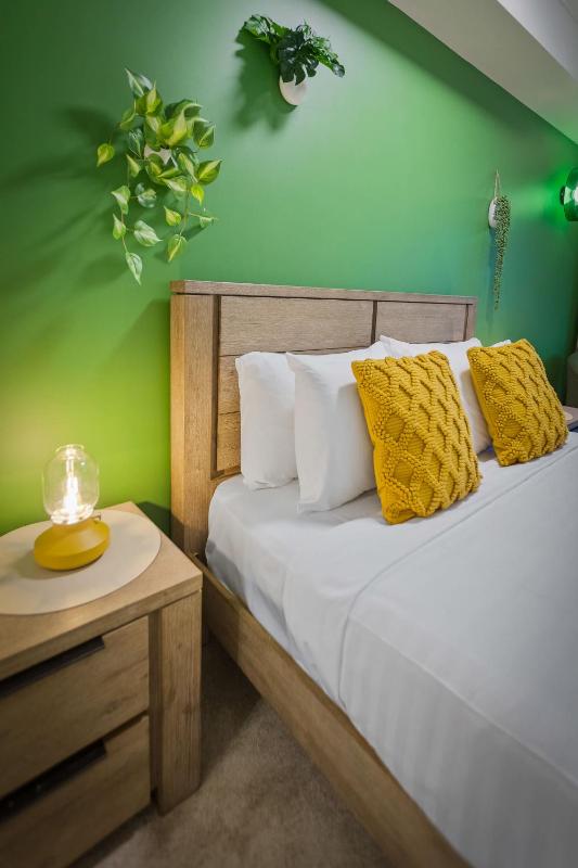 Tropical Resort Escape Cairns - image 11