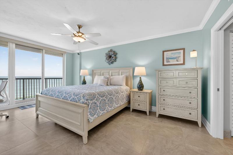Tranquil Retreat at Dimucci Towers - image 6