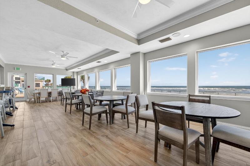 Tranquil Retreat at Dimucci Towers - image 13