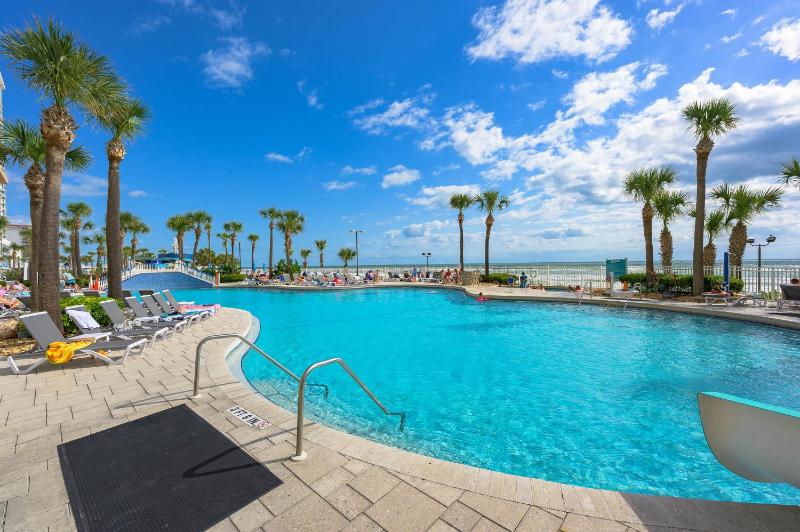 Palm Royale - Ocean Walk - image 22