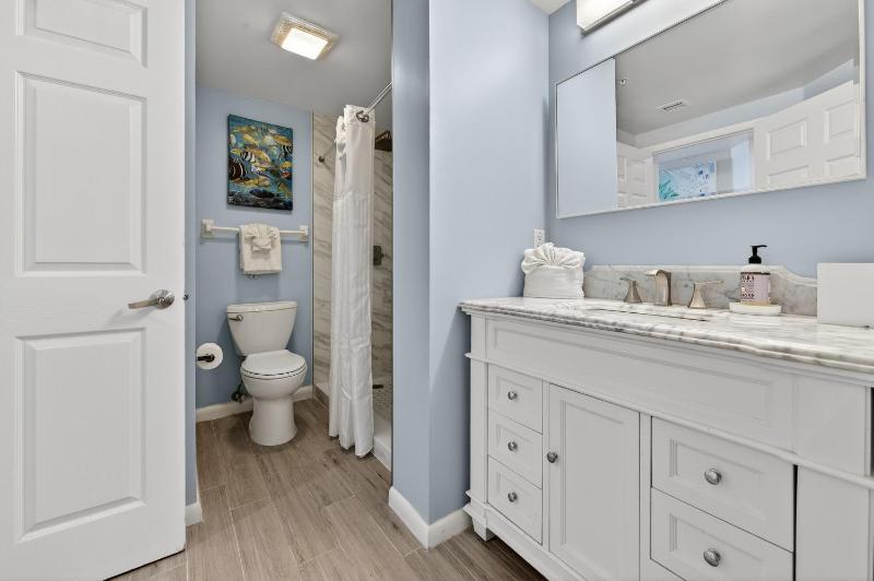 Saltwater Luxe at Ocean Walk - image 12