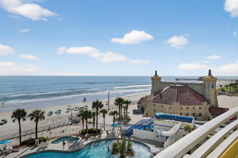 Saltwater Luxe at Ocean Walk - image 20