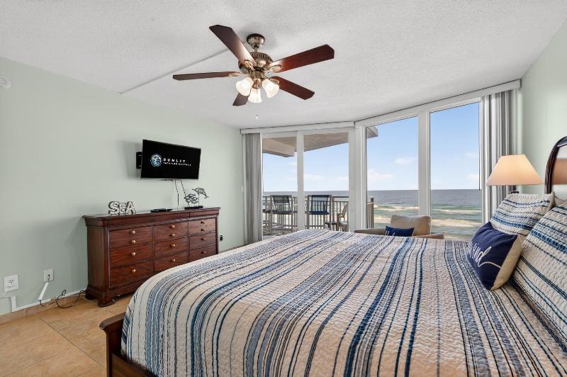 Coastal Daydream At White Surf - image 9