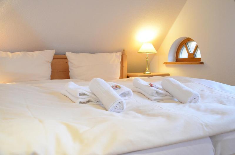 Premium Double Room image 2