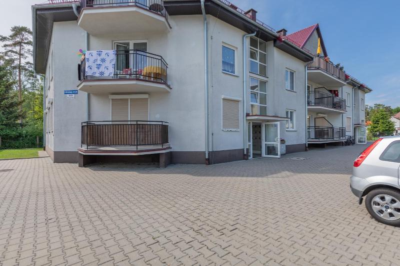 Przytulny Apartament Blisko Plaży by Noclegi Renters - image 8