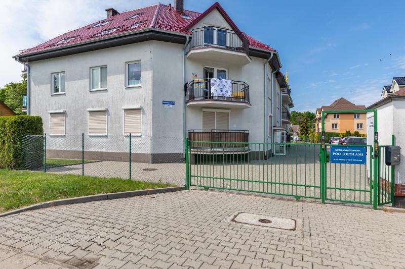 Przytulny Apartament Blisko Plaży by Noclegi Renters - image 16