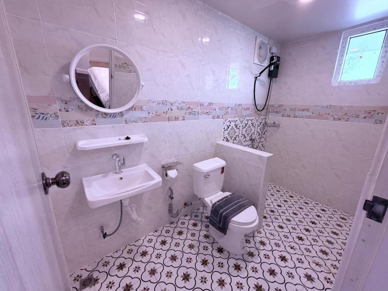 Pion Hotel Ayutthaya - image 9