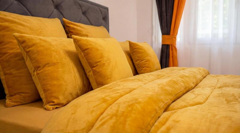 GRAND 3-Bedroom Apartment - image 9