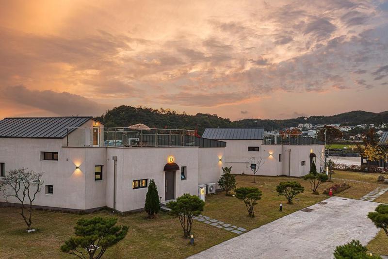Mabella Pool Villa Gyeongju - image 16