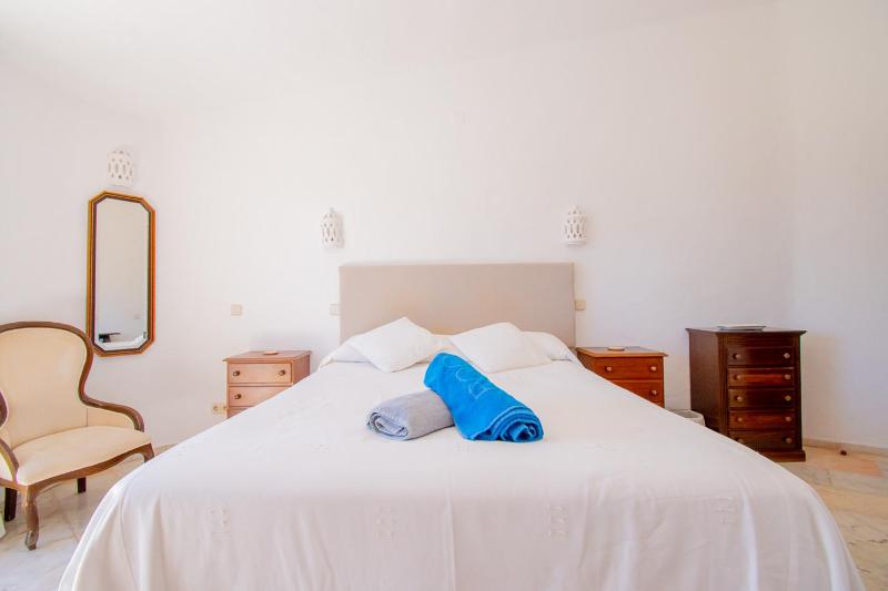 Casa Ryder - Short walk from Praia da Marinha - image 47