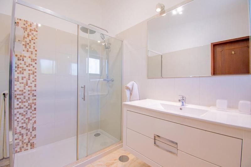 Casa Ryder - Short walk from Praia da Marinha - image 44