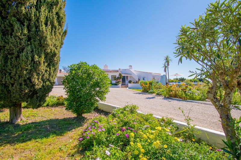 Casa Ryder - Short walk from Praia da Marinha - image 31