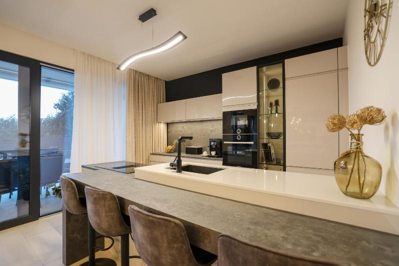 Villa Santa with heated pool - image 37
