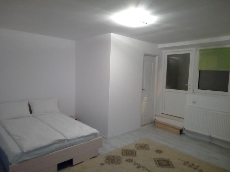 Reben Haus - image 20