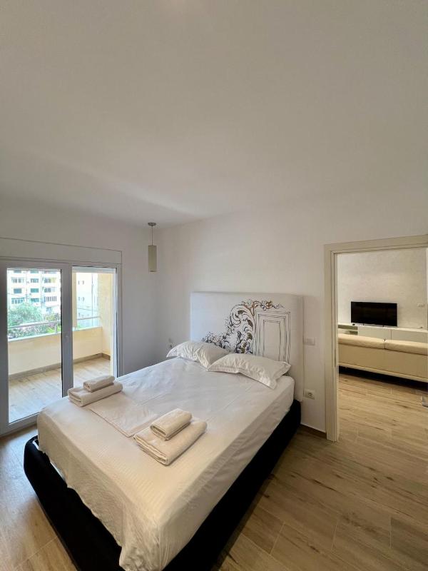 Beach Front 2BR Apartment - image 12