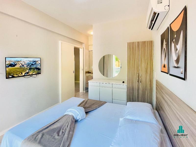 Palm Beach 102/BL5 By Holiday Stays - image 3