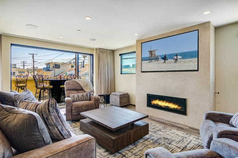 Modern Remodel By The Bay & Beach- 209 9th home - image 21