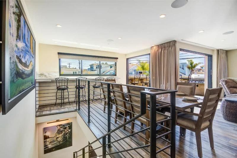 Modern Remodel By The Bay & Beach- 209 9th home - image 34