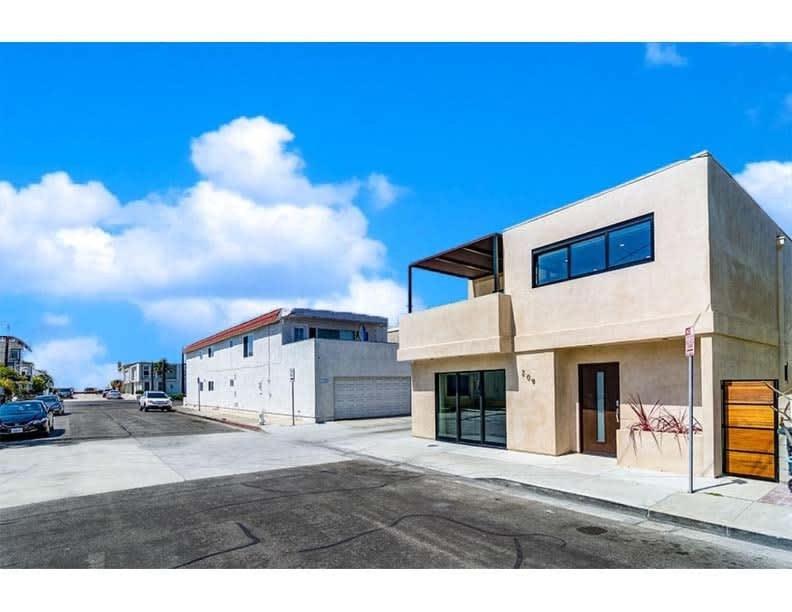 Modern Remodel By The Bay & Beach- 209 9th home - image 36