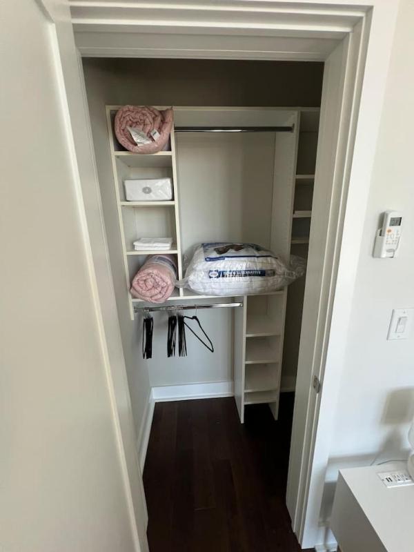 Private Balcony - Gorgeous Center City Bilevel Apt - image 14