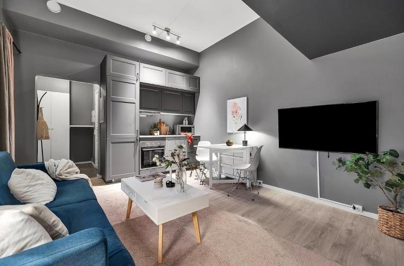 Modern studio apartment in the center of Tromsø - image 8