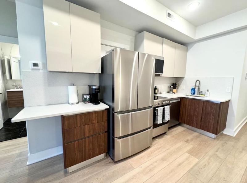 Classic Luxury and Comfy 1 BR Apt - Center City - image 11