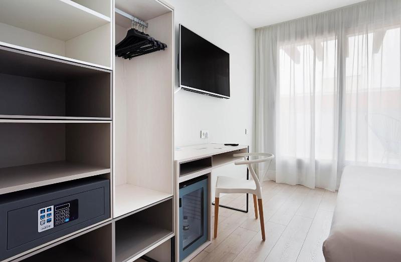 Double Premium with terrace image 2