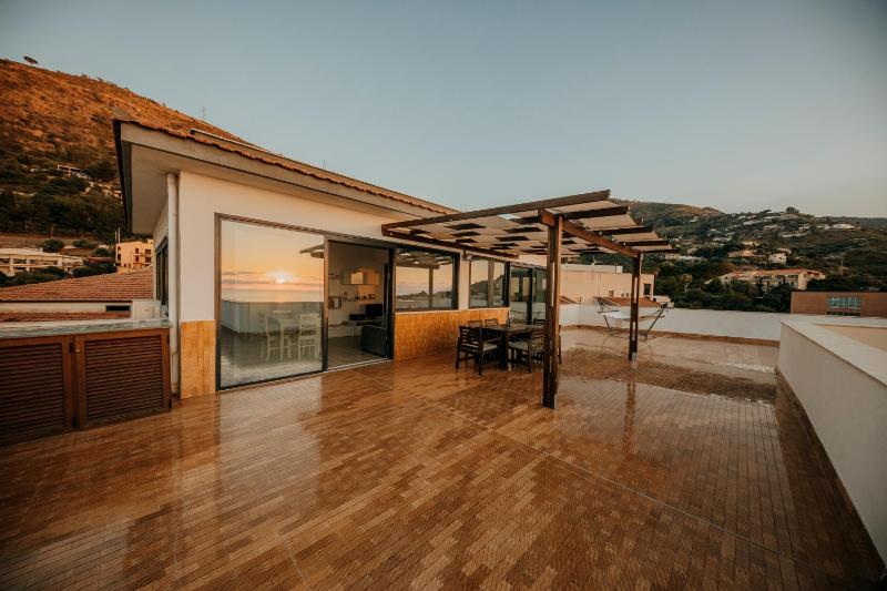 The best penthouse in Cefalù - image 15
