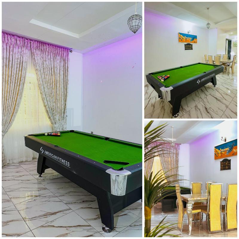 Bold 3 Bedroom Apartments - image 6