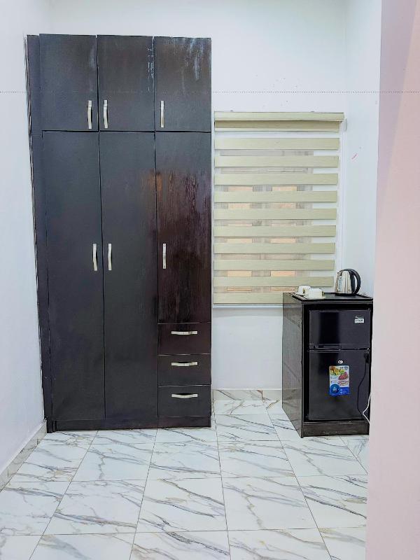 Bold 3 Bedroom Apartments - image 9