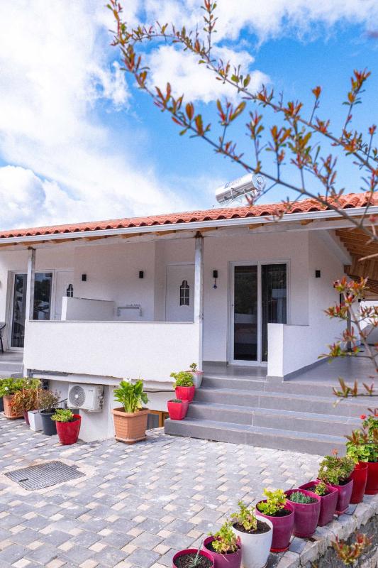 Velora Apartments Ksamil - image 13