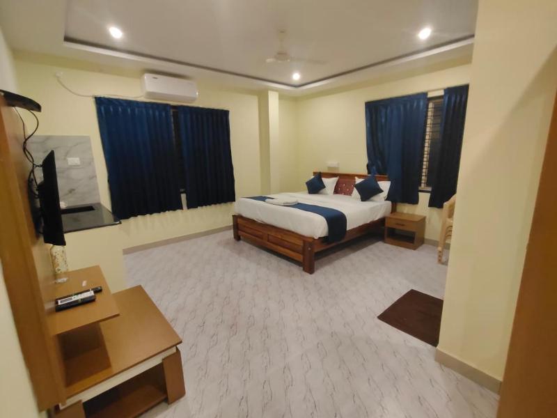 Royal Inn - image 6
