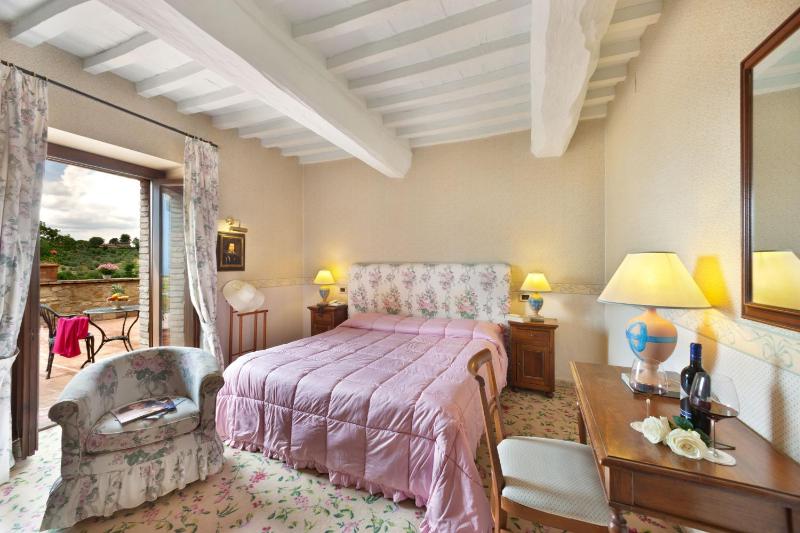 Double or Twin Room with Terrace image 1