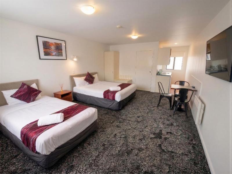 Halswell Lodge - image 38