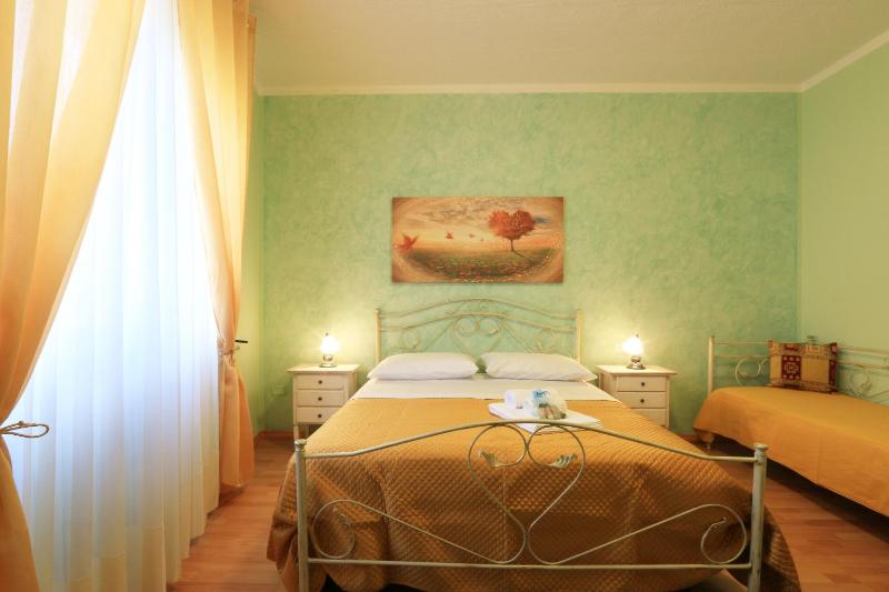 Superior Triple Room image 2