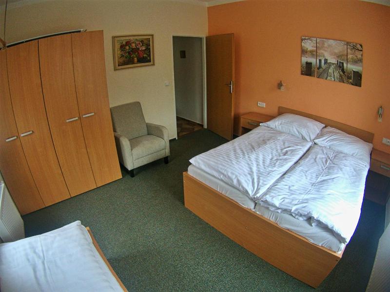 One-Bedroom Apartment image 1