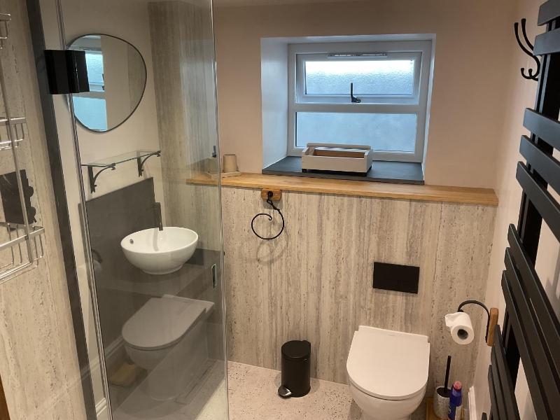 Woodbine Cottage - image 44