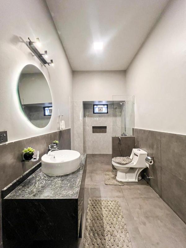 Ghumo x Bahadurabad Aga Khan Hospital - Ten Bedroom Private Villa - image 9