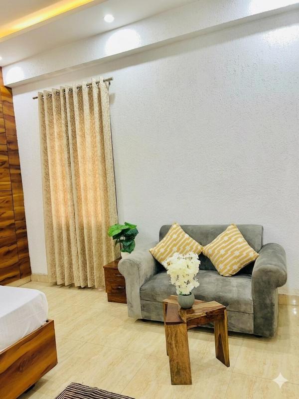 LuxuriousNoise-free 1BHKTapovanNear LaxmanJhula - image 5